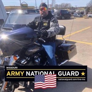 Meet your Posher, Christopher